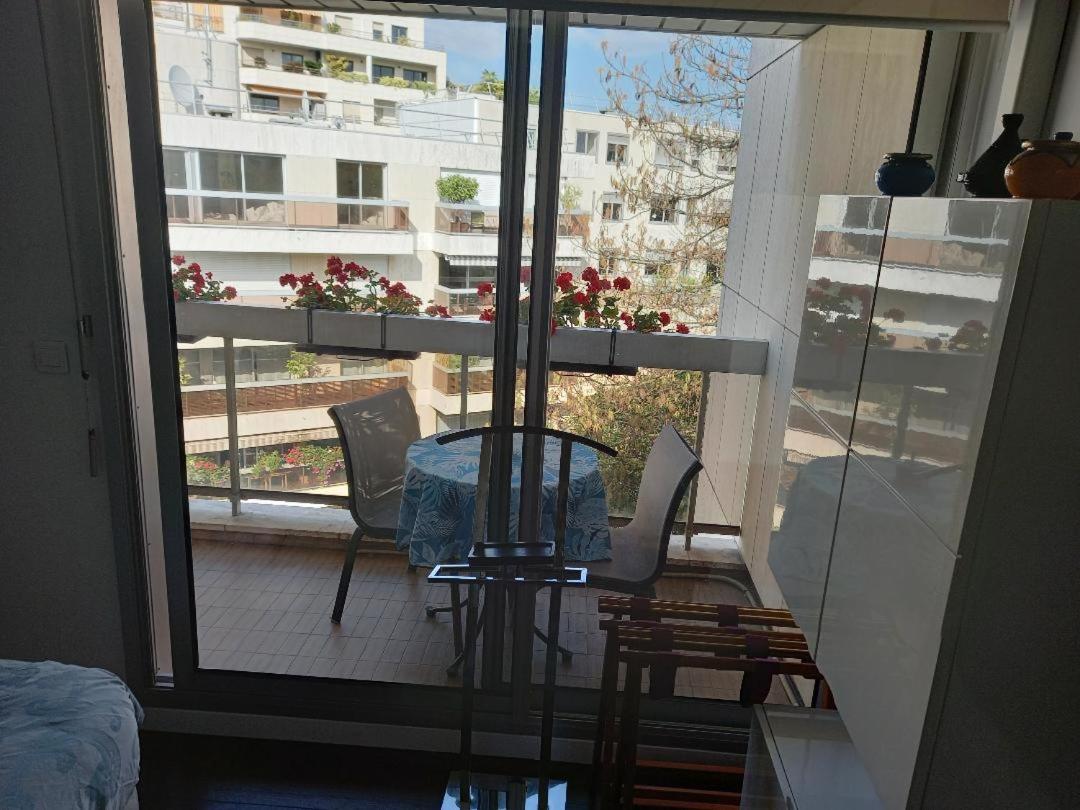 Parisian Sparkle Retreat Neuilly-sur-Seine Ngoại thất bức ảnh